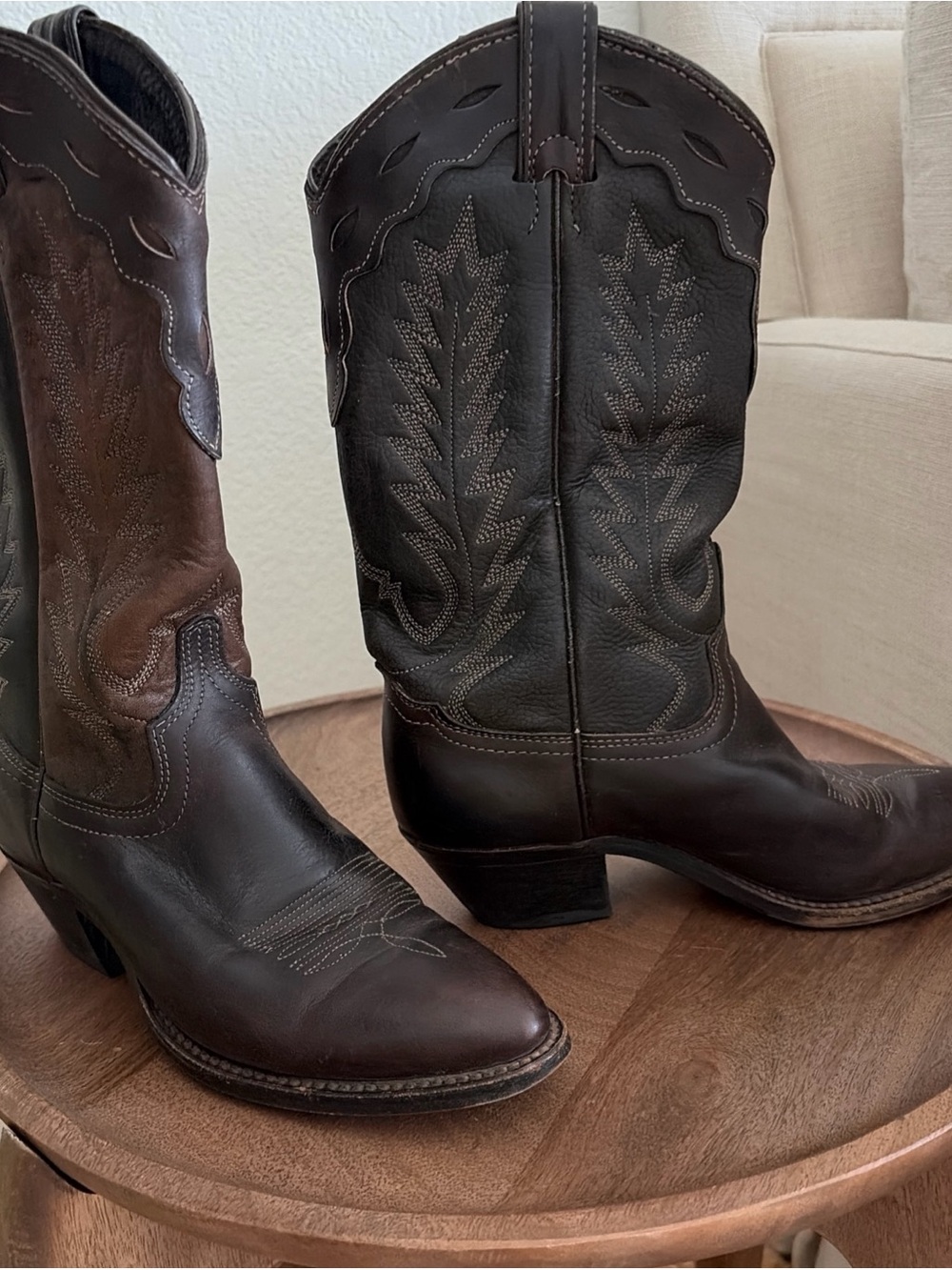 Classic Brown Leather Western Cowboy Boots, by Abilene size 5M